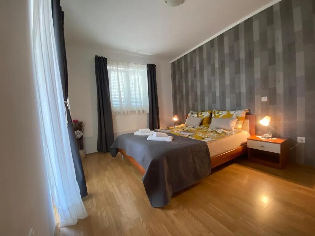 Apartment Apartmani Andrea Cizici